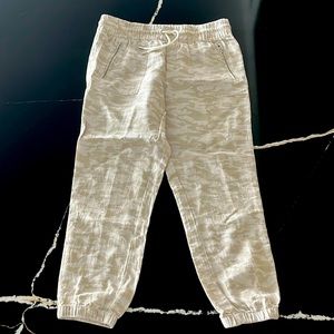 Athleta Cabo Linen Joggers